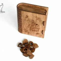 Gaming Trunk - Secret Letter Case And 14 Wooden Heart Tokens For Love Letter (Walnut) 9 Gaming Trunk - Secret Letter Case And 14 Wooden Heart Tokens For Love Letter (Walnut)