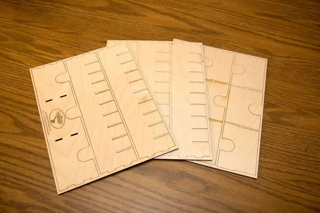 The Broken Token Broken Token - Unsleeved Card Game Organizer 2 The Broken Token Broken Token - Unsleeved Card Game Organizer