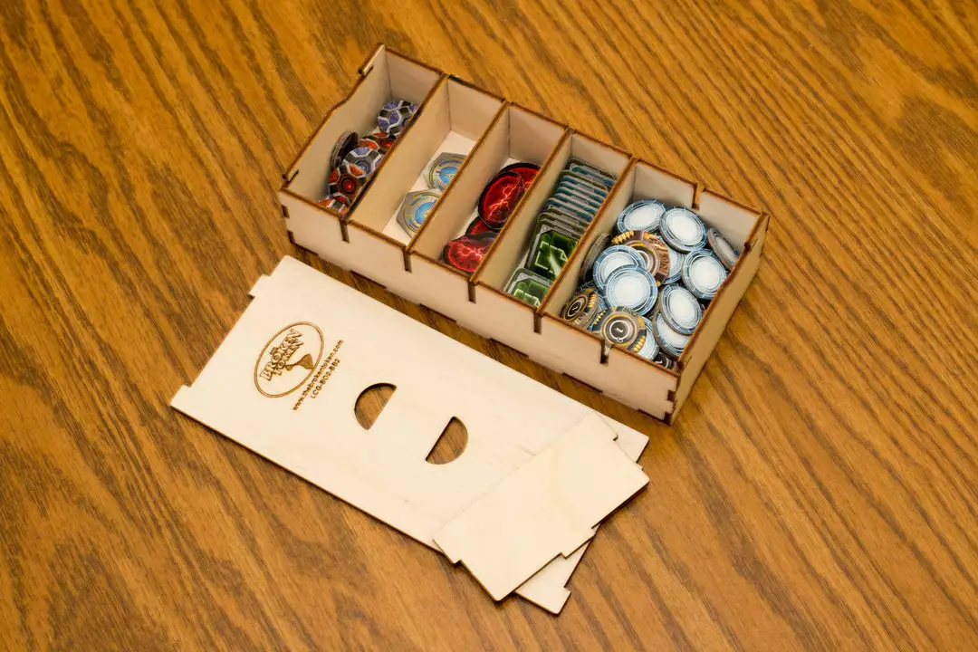 The Broken Token Broken Token - Short Bits Box For Sleeved Card Game Organizer 1 The Broken Token Broken Token - Short Bits Box For Sleeved Card Game Organizer