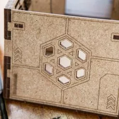 The Dicetroyers - Deck Holder: Crate Version (250 Standard Size Sleeved Cards) (Italy Import)