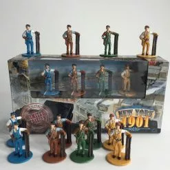 Blue Orange Games New York 1901: Painted Figures Board Games